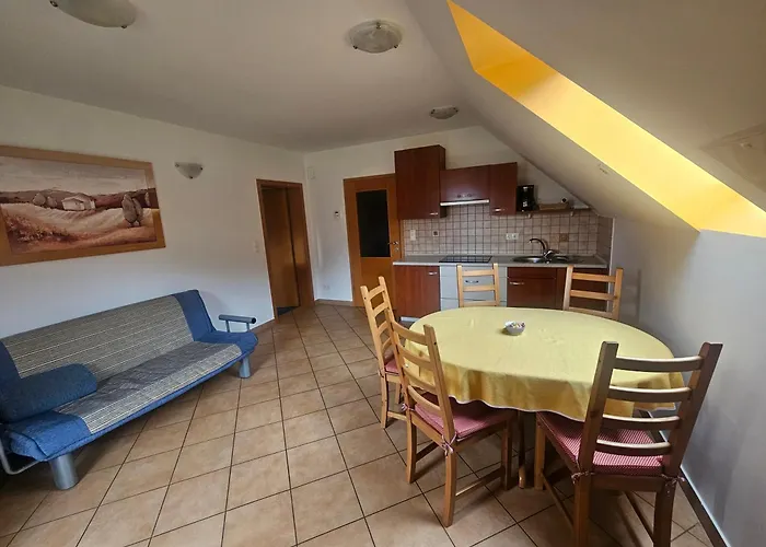 Apartmaji Mlinar アパート クランスカゴーラ